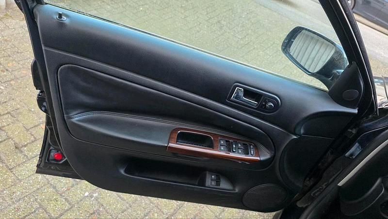 Gebraucht VW Passat Executive 150 PS (110 kW) 2004 Schwarz Limousine