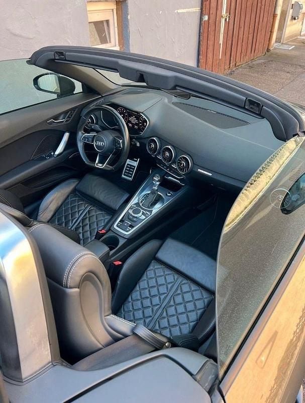 Gebraucht Audi TT Roadster S-Line 310 PS (228 kW) 2016 Grau Cabrio