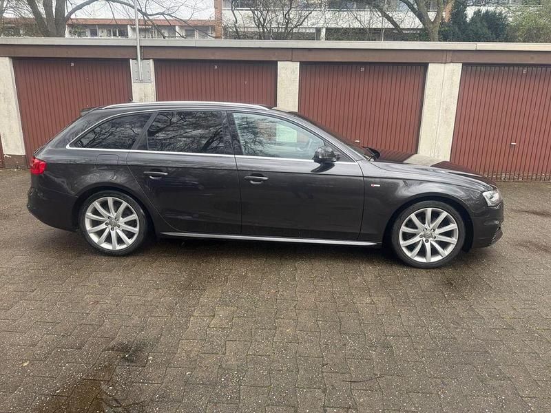 Gebraucht Audi A4 S-Line 177 PS (130 kW) 2014 Grau Kombi