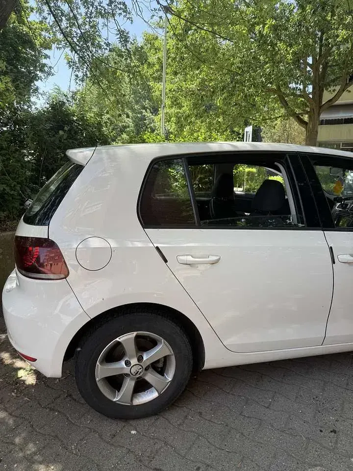 Gebraucht VW Golf VI 140 PS (102 kW) 2011 Kleinwagen