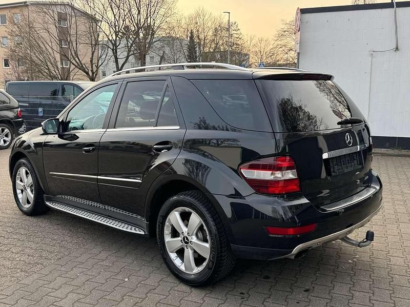 Gebraucht Mercedes ML320 224 PS (164 kW) 2008 Obsidianschwarz  metalliclack SUV