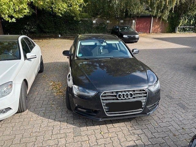 Schwarz Gebraucht 2014 Audi A4 Ambition Kombi | 9.100 € (Guter Preis) - Bild 1/4