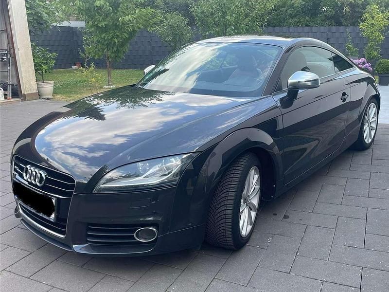 Grau Gebraucht 2011 Audi TT Coupé | 13.000 € (Fairer Preis) - Bild 1/4