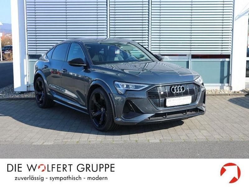 Daytonagrau perleffekt Gebraucht 2022 Audi e-tron Sport SUV | 43.780 € (Fairer Preis) - Bild 1/4