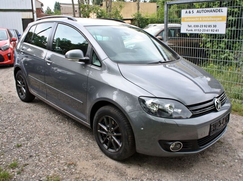 Grau Gebraucht 2011 VW Golf Plus Team Van / Kleinbus | 6.899 € (Etwas zu teuer) - Bild 1/4
