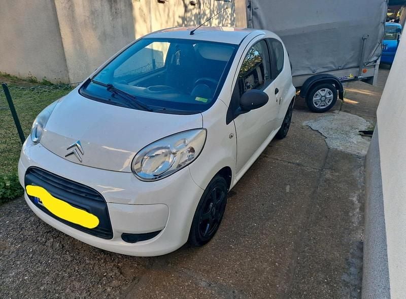 Second-hand Citroën C1 68 CP (50 kW) 2011 Alb Hatchback