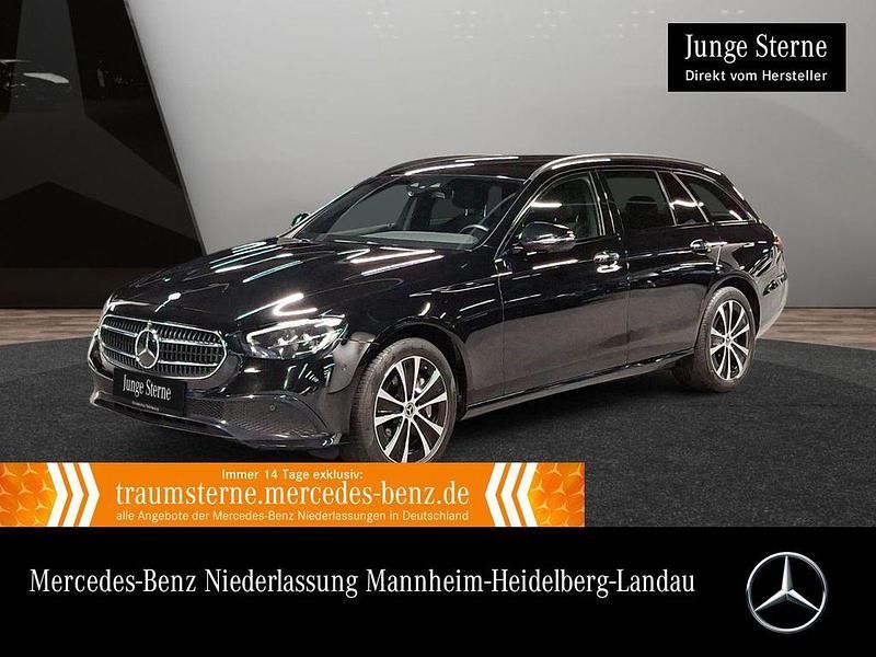 Schwarz Gebraucht 2022 Mercedes E300 Avantgarde Limousine | 28.990 € (Superpreis) - Bild 1/3