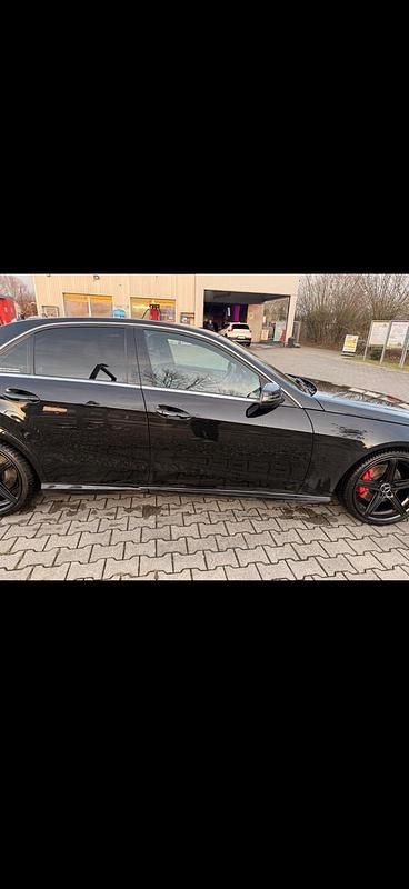 Gebraucht Mercedes E350 AMG 292 PS (214 kW) 2010 Schwarz Limousine