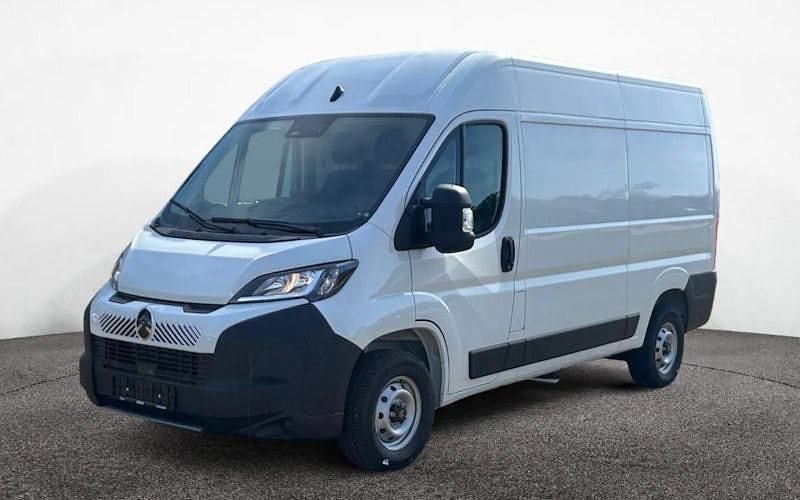 Neu Citroën Jumper First 140 PS (102 kW) 2026 Weiß Van / Kleinbus