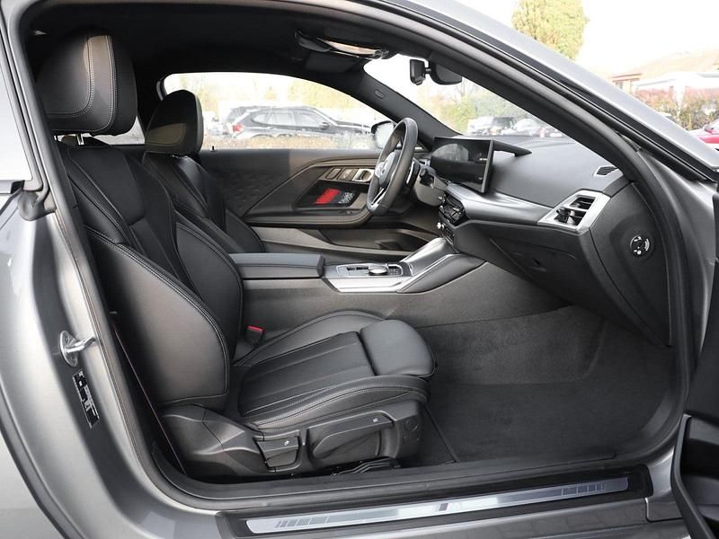 Neu BMW 230 Efficient Dynamics 245 PS (180 kW) 2026 Schwarz Coupé