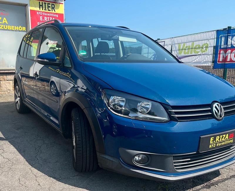 Gebraucht VW Touran Cross 105 PS (77 kW) 2011 Blau Van / Kleinbus