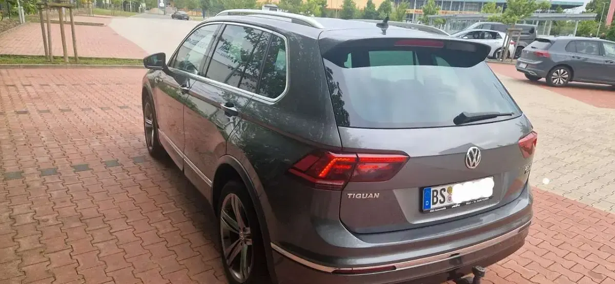 Gebraucht VW Tiguan R-line 190 PS (139 kW) 2017 Indiumgrau SUV