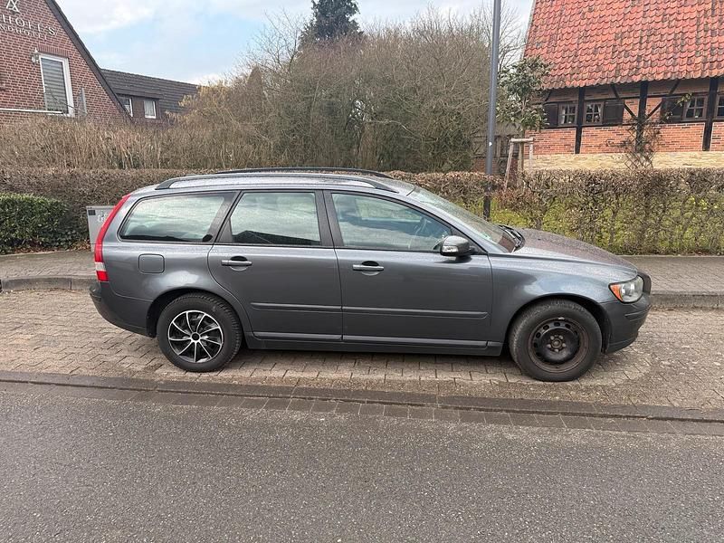 Gebraucht Volvo V50 109 PS (80 kW) 2007 Grau Kombi