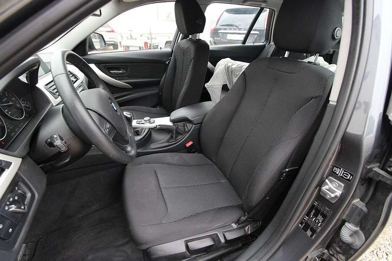 Gebraucht BMW 320 184 PS (135 kW) 2014 Grau Kombi