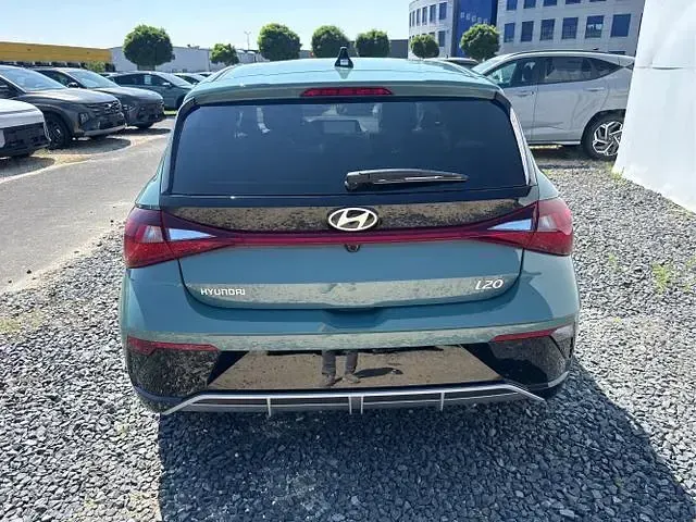 Neu Hyundai i20 90 PS (66 kW) 2026 (mangrove green mg2) Kleinwagen
