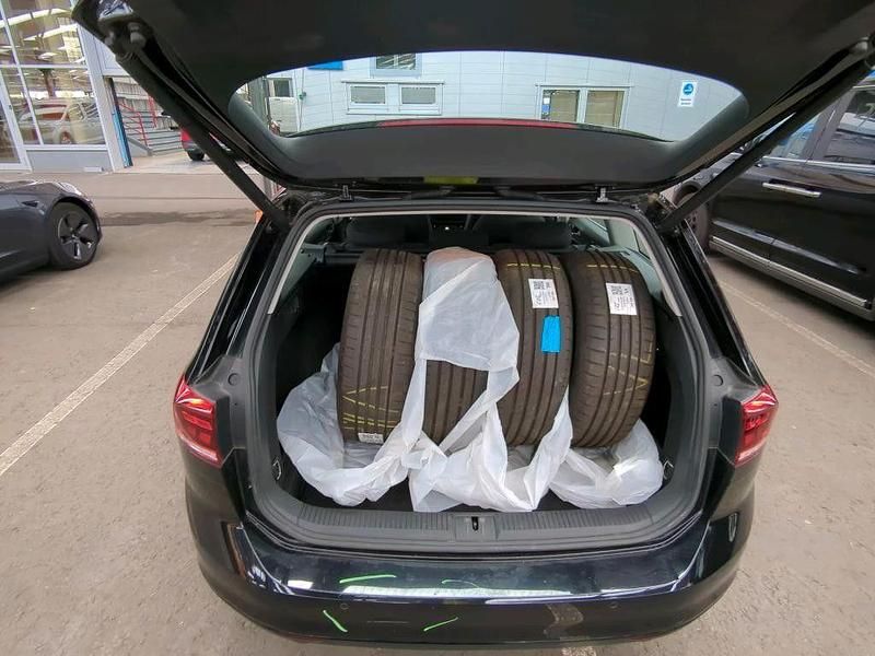 Gebraucht VW Passat 150 PS (110 kW) 2020 Schwarz Kombi