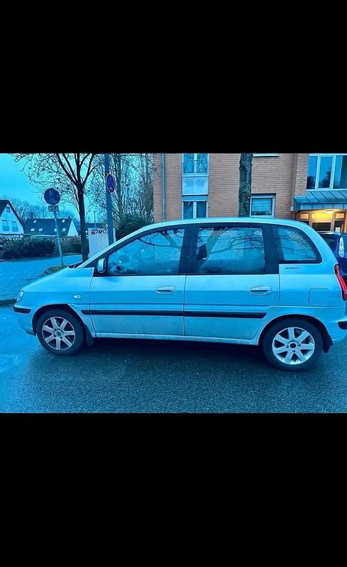 Gebraucht Hyundai Matrix 122 PS (89 kW) 2004 Grau Van / Kleinbus