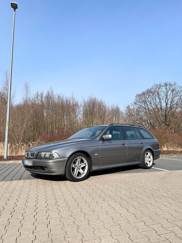 Gebraucht BMW 525 192 PS (141 kW) 2002 Grau Kombi