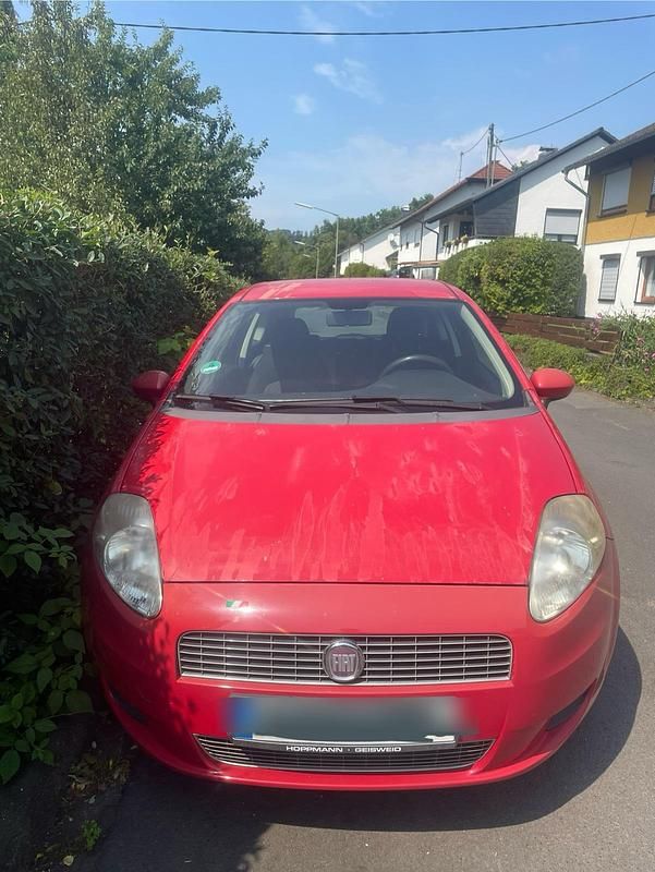 Rot Gebraucht 2009 Fiat Punto Kleinwagen | 1.380 € (Guter Preis) - Bild 1/4