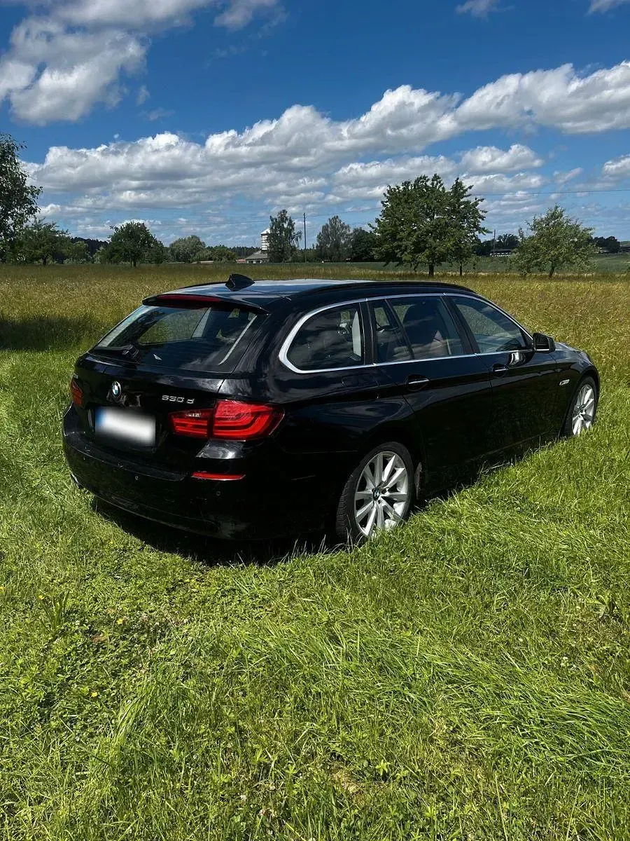 Gebraucht BMW 530 258 PS (189 kW) 2013 Schwarz Kombi