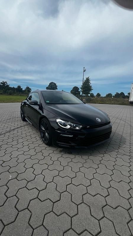 Schwarz Gebraucht 2017 VW Scirocco R Coupé | 28.000 € - Bild 1/4