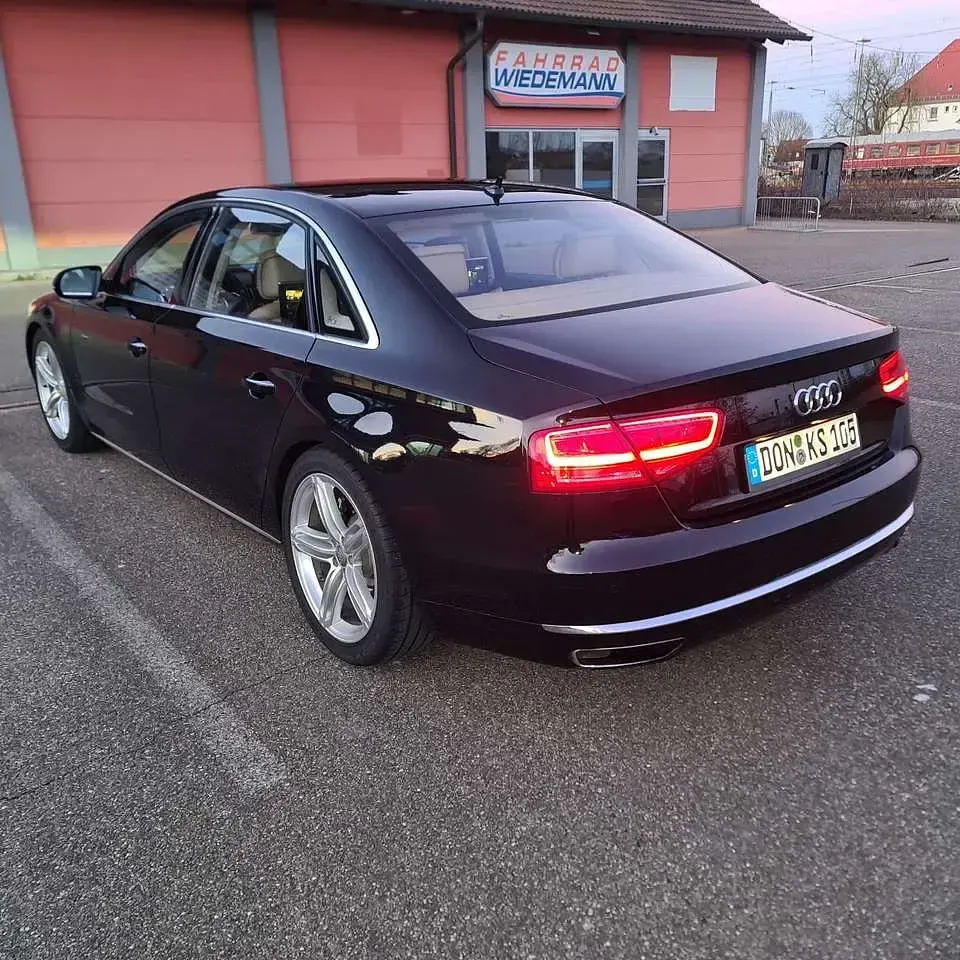 Gebraucht Audi A8L 351 PS (258 kW) 2011 Schwarz Limousine