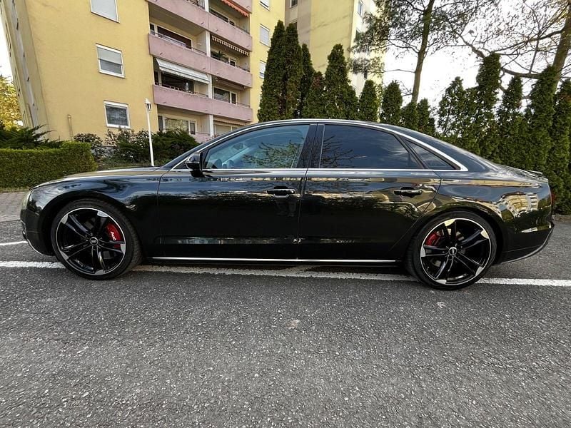 Gebraucht Audi A8 Ambiente 351 PS (258 kW) 2011 Schwarz Limousine