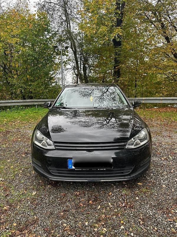 Schwarz Gebraucht 2015 VW Golf VII Trendline Limousine | 7.500 € (Guter Preis) - Bild 1/4