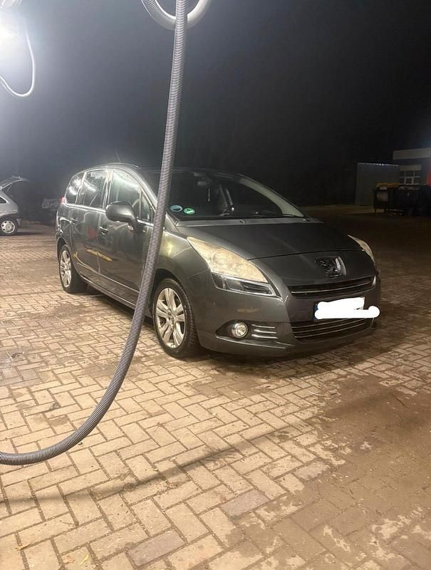Gebraucht Peugeot 5008 2009 Grau Van / Kleinbus