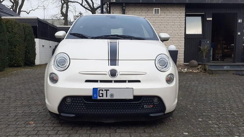 Gebraucht Fiat 500e Abarth 83 kW (113 PS) 2016 Weiß Kleinwagen