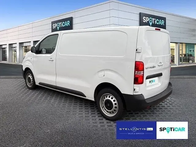 Używany Citroën Jumpy Comfort 144 KM (105 kW) 2024 Biały Minivan
