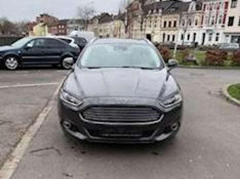 Gebraucht Ford Mondeo Titanium 150 PS (110 kW) 2015 Magneticgrau (metallic) Kombi