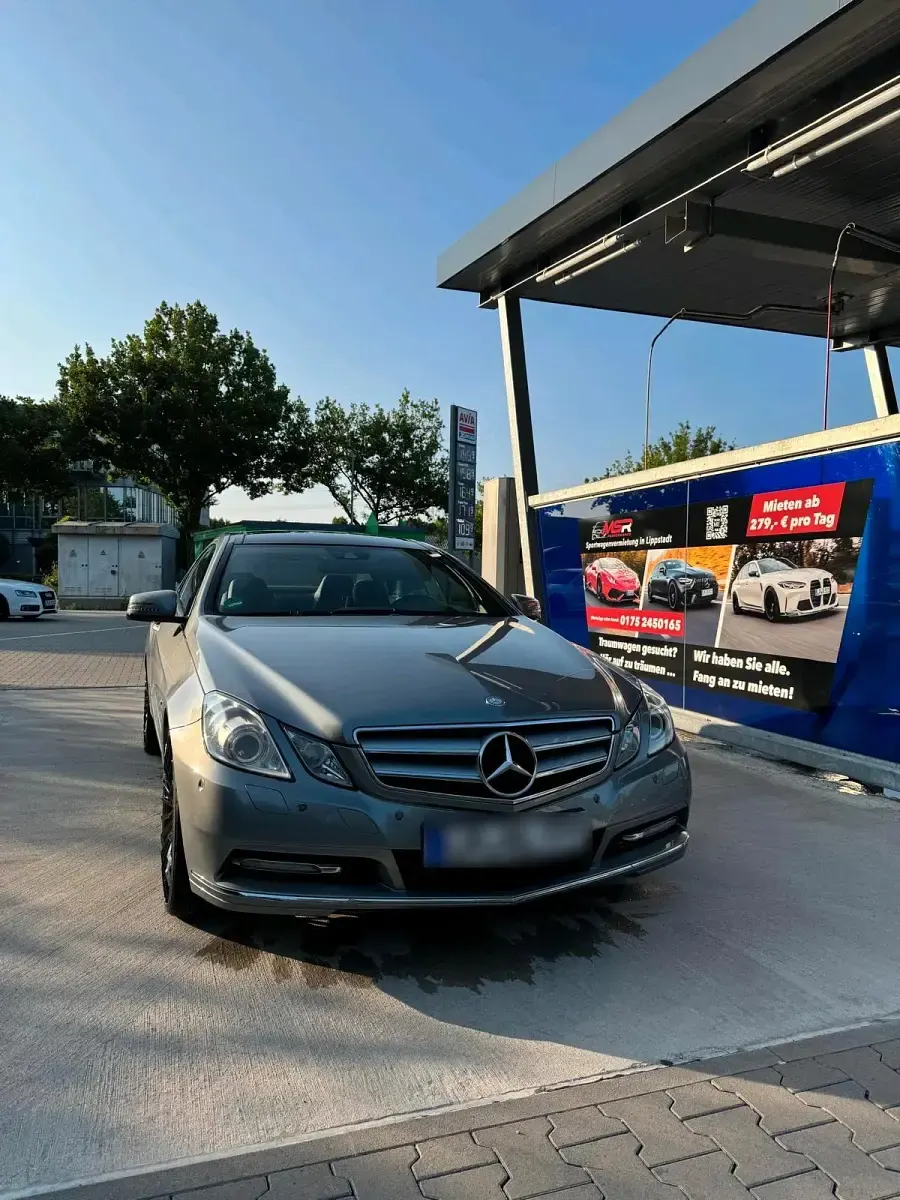 Gebraucht Mercedes E350 231 PS (169 kW) 2011 Silber Coupé
