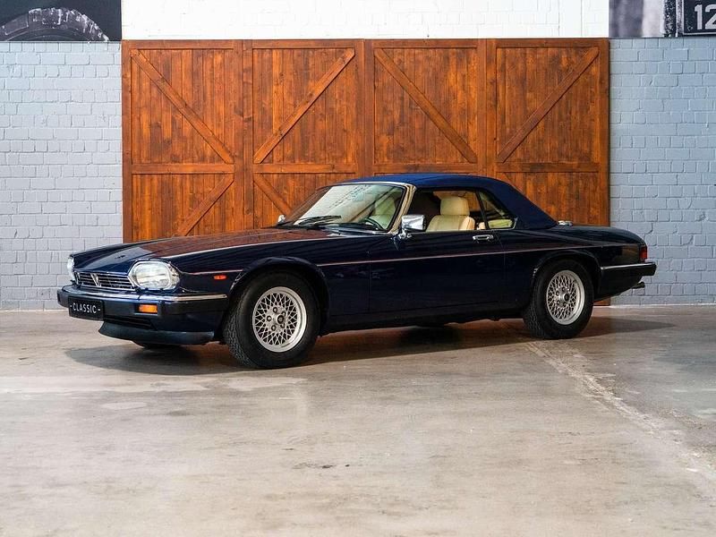 Blau Gebraucht 1988 Jaguar XJS Cabrio | 33.900 € - Bild 1/4