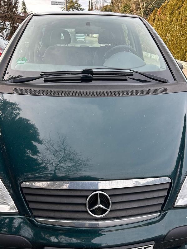 Grün Gebraucht 2003 Mercedes A200 Limousine | 2.000 € - Bild 1/4