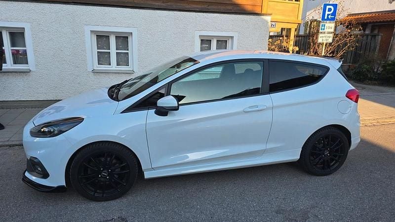 Gebraucht Ford Fiesta ST 200 PS (147 kW) 2019 Weiß Kleinwagen