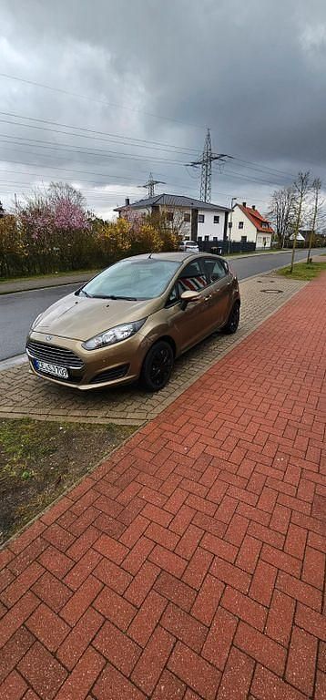 Gebraucht Ford Fiesta 82 PS (60 kW) 2013 Gold Kleinwagen