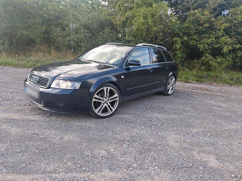 Blau Gebraucht 2002 Audi A4 Kombi | 1.200 € - Bild 1/4