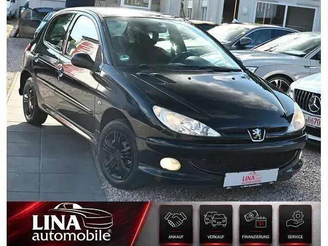 Gebraucht Peugeot 206 Tendance 75 PS (55 kW) 2009 Schwarz Kleinwagen