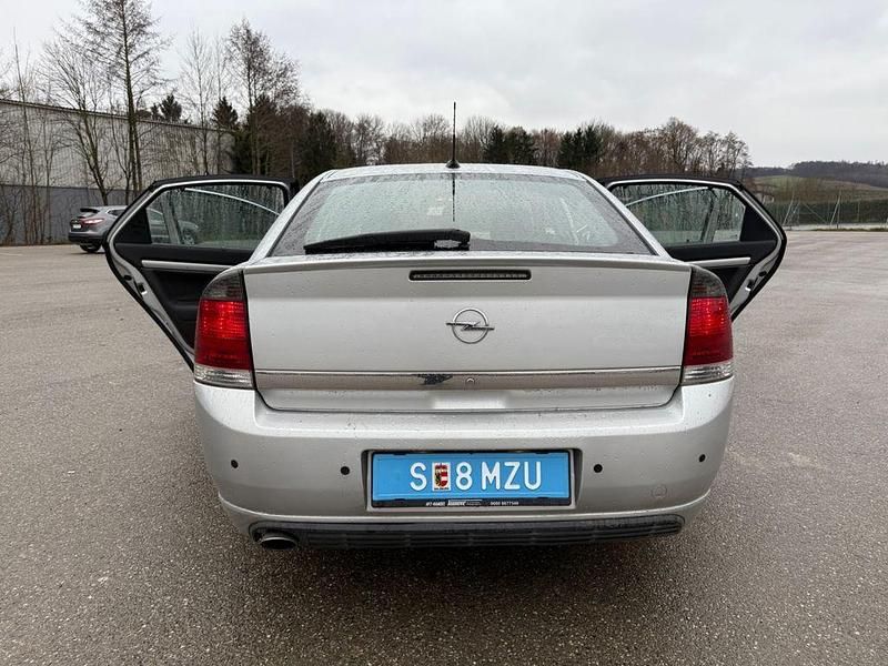 Gebraucht Opel Vectra GTS 125 PS (91 kW) 2004 Silber Limousine