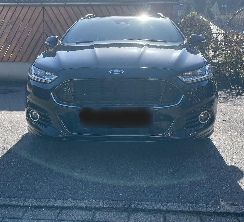 Gebraucht Ford Mondeo ST-Line 165 PS (121 kW) 2019 Schwarz Kombi