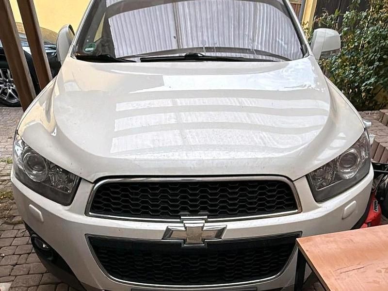 Weiß Gebraucht 2012 Chevrolet Captiva SUV | 5.000 € (Superpreis) - Bild 1/2