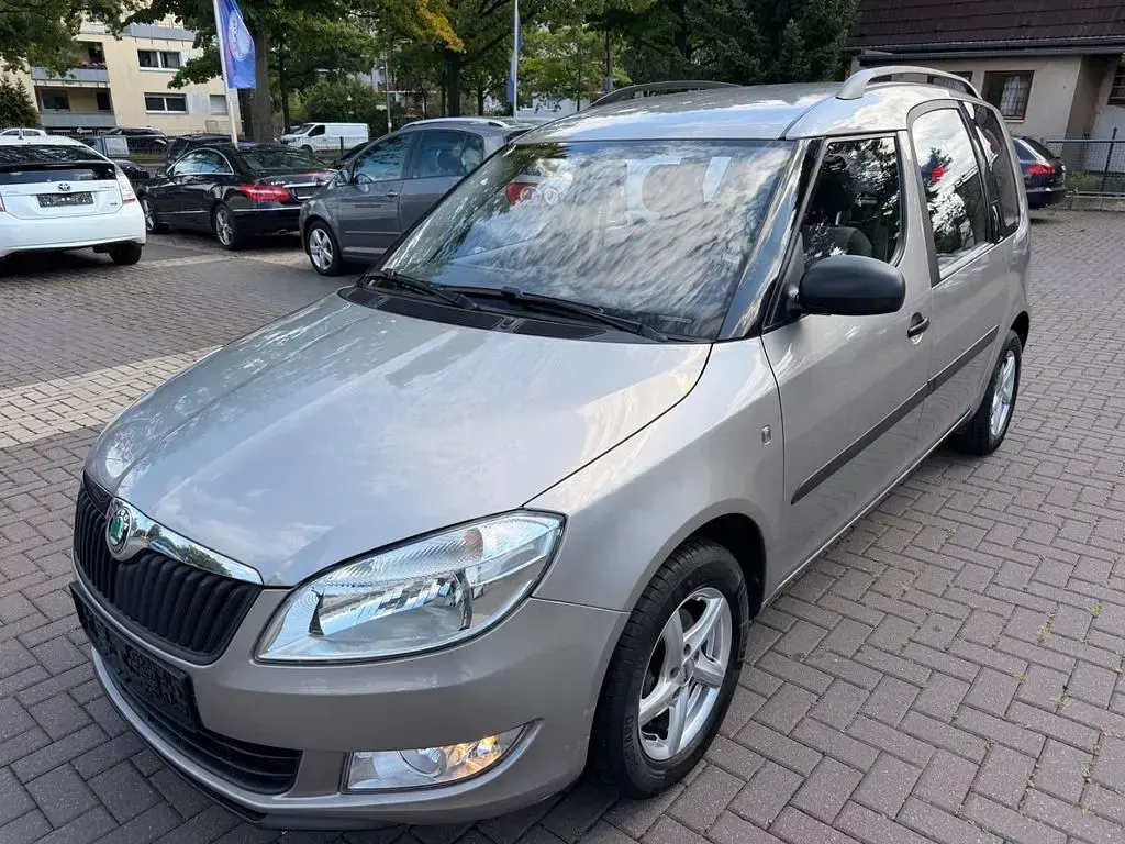 Gebraucht Skoda Roomster Plus Edition 86 PS (63 kW) 2011 Beige Van / Kleinbus