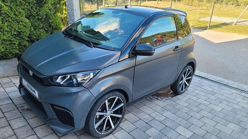 Grau Gebraucht 2021 Aixam City Coupé | 13.100 € - Bild 1/4