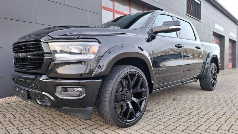 Gebraucht Dodge Ram 401 PS (294 kW) 2021 Schwarz Pickup