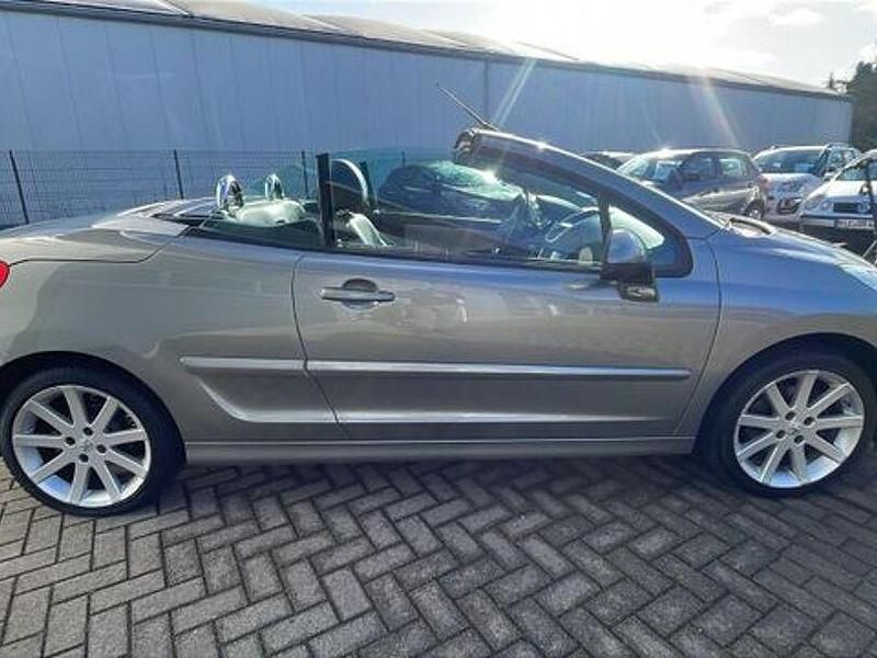 Gebraucht Ford Kuga Titanium 51 PS (37 kW) 2009 Grau SUV