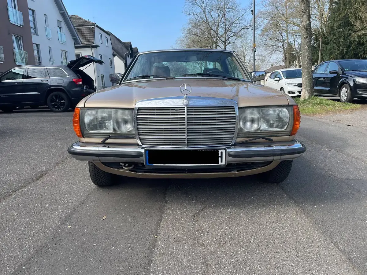 Gebraucht Mercedes 280 185 PS (136 kW) 1981 Andere Coupé