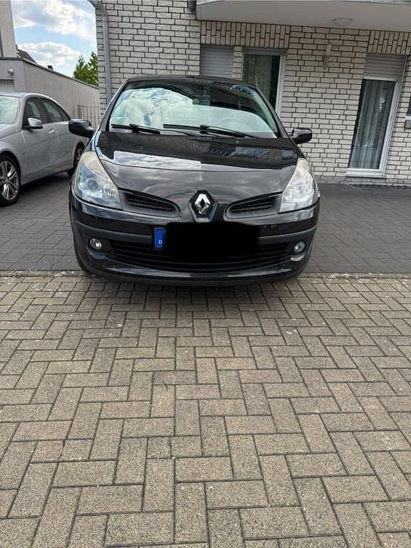Schwarz Gebraucht 2007 Renault Clio II Dynamique | 2.790 € (Teuer) - Bild 1/4