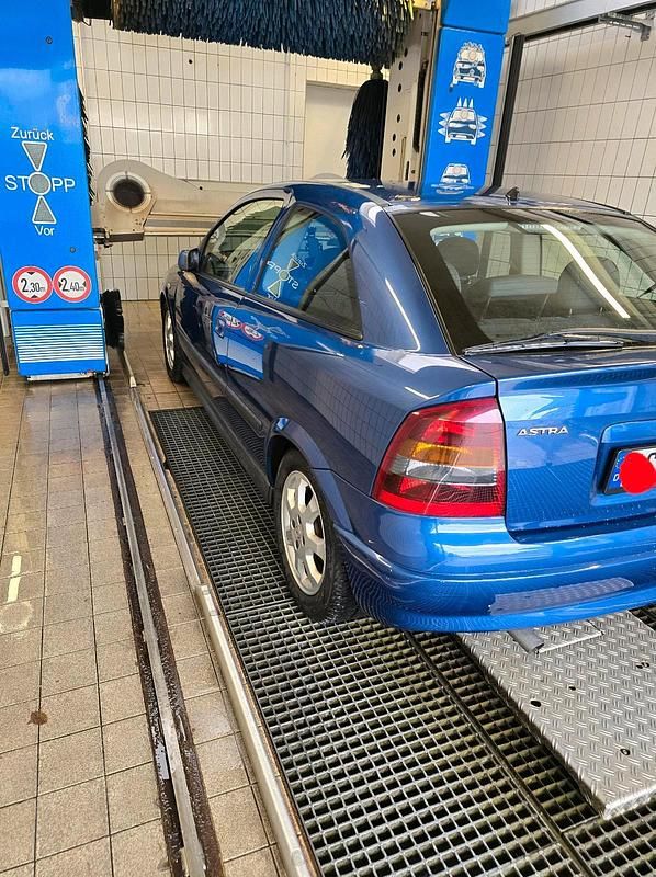 Gebraucht Opel Astra 100 PS (73 kW) 2002 Blau Limousine