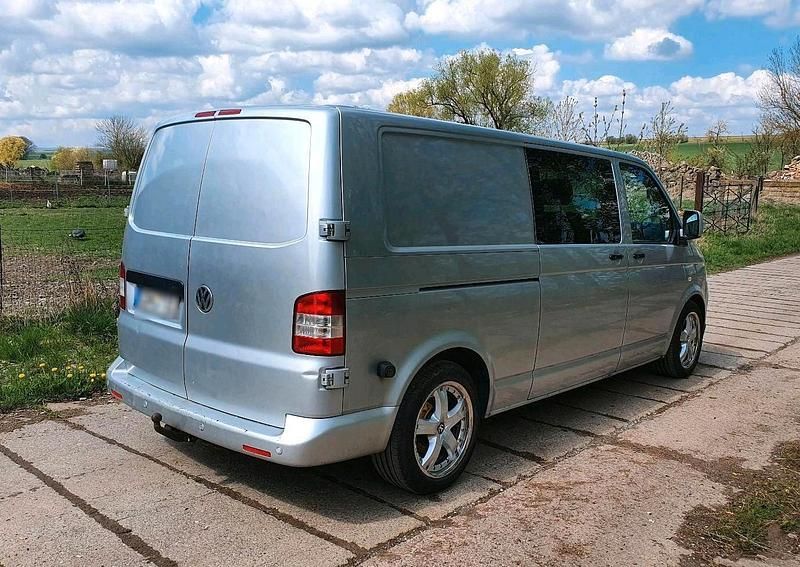Gebraucht VW Transporter 174 PS (127 kW) 2008 Silber Van